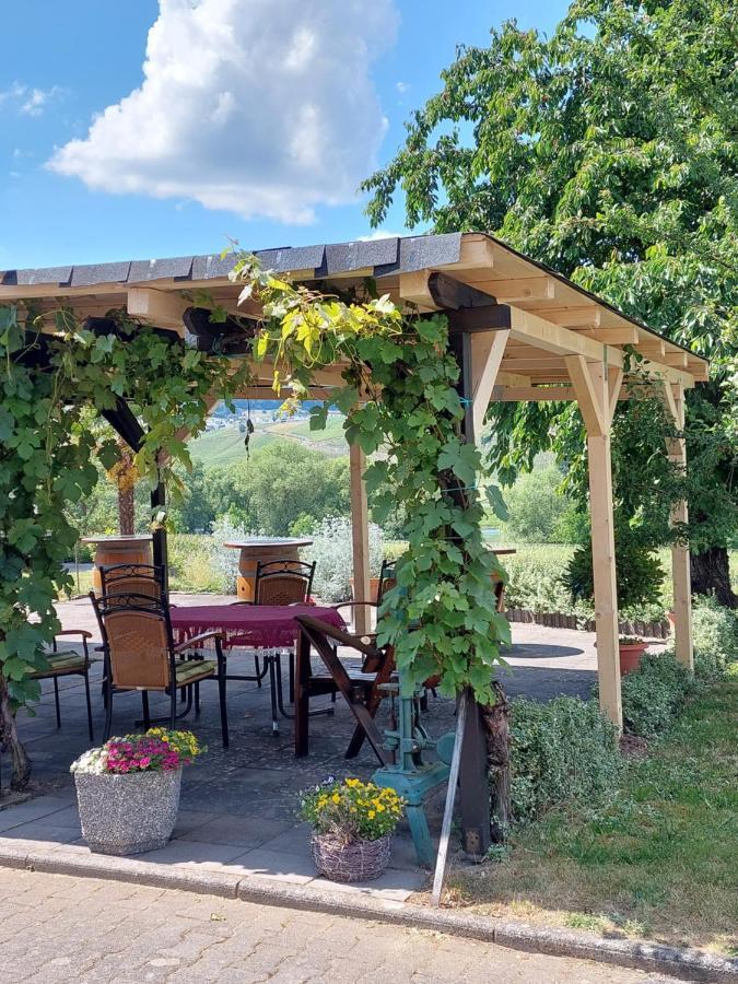Weingut Licht-Stadtfeld ブラウンエーベルク エクステリア 写真