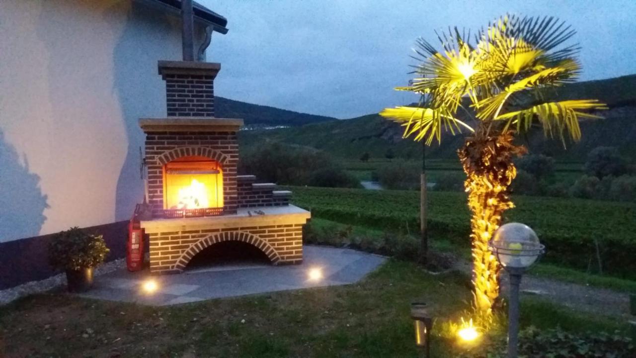 Weingut Licht-Stadtfeld ブラウンエーベルク エクステリア 写真
